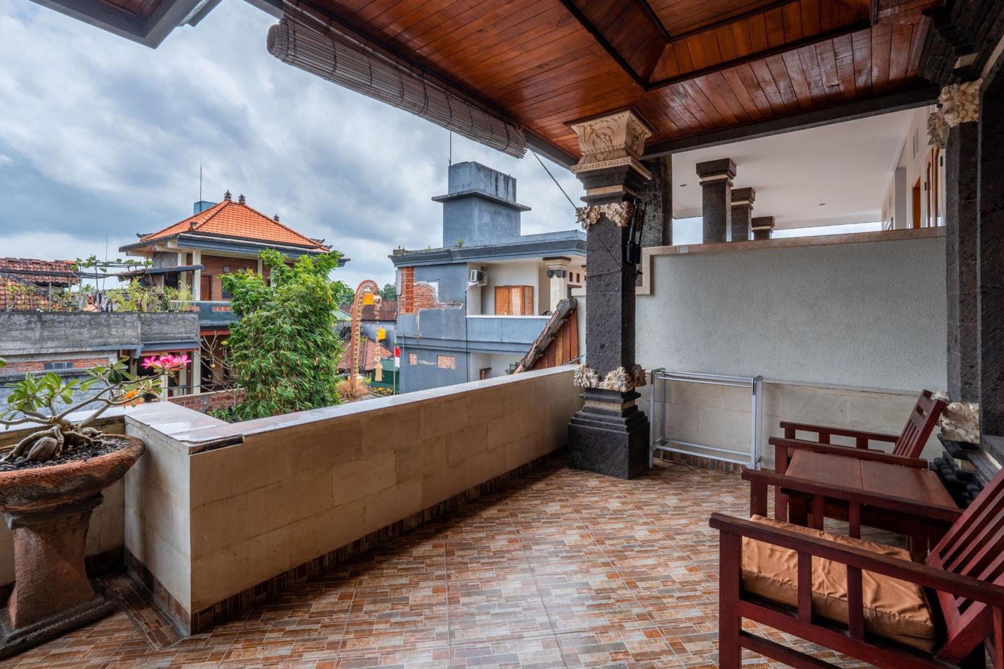 Suarsena Ubud Luaran gambar