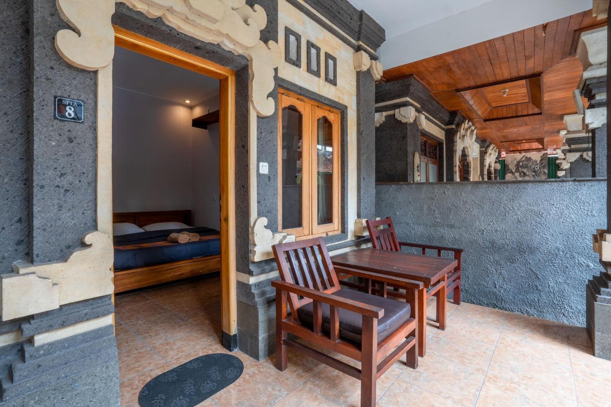 Suarsena Ubud Luaran gambar